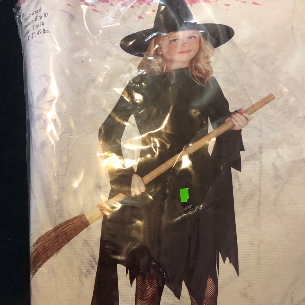 Kids witch costume